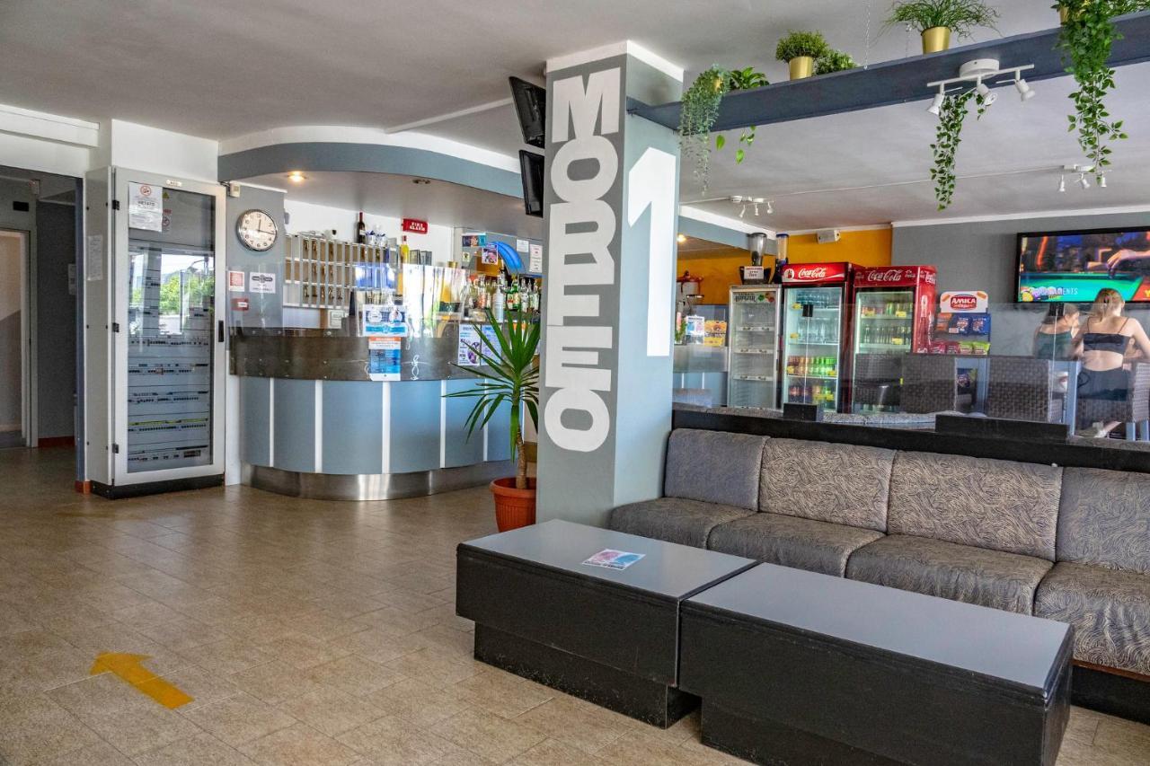 Hotel Morfeo - Young People Hotels (Adults Only) ริมินี ภายนอก รูปภาพ
