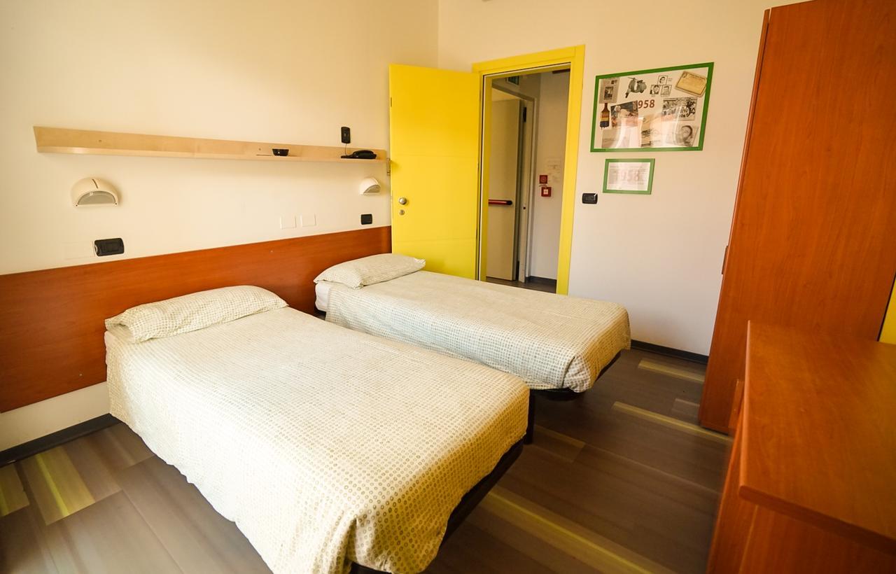 Hotel Morfeo - Young People Hotels (Adults Only) ริมินี ภายนอก รูปภาพ