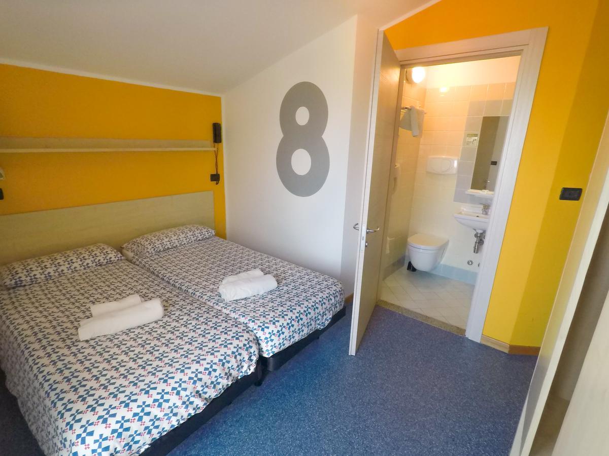 Hotel Morfeo - Young People Hotels (Adults Only) ริมินี ภายนอก รูปภาพ