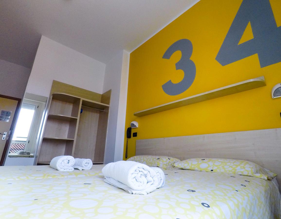 Hotel Morfeo - Young People Hotels (Adults Only) ริมินี ภายนอก รูปภาพ